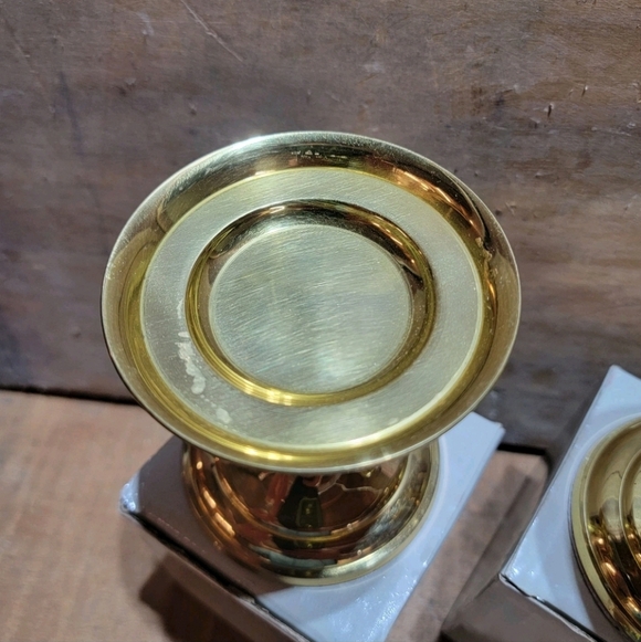 Partylite J3022 Falmouth Brass Weighted Pillar Candle Holders - Set of 2 (3.5") - Picture 4 of 6